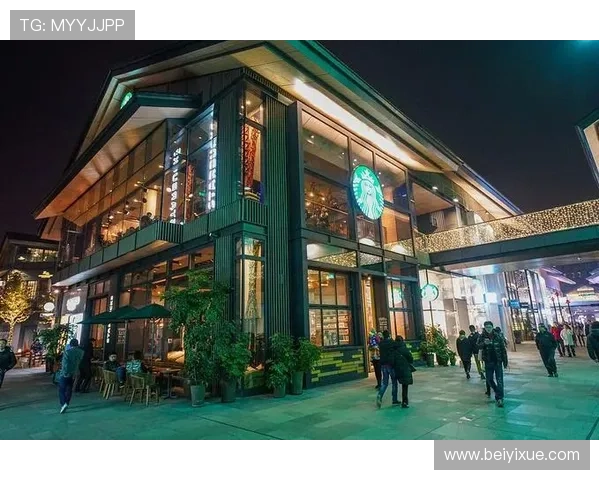 足球明星齐聚成都太古里共庆盛典引发球迷热潮 足球明星齐聚成都太古里共庆盛典引发球迷热潮