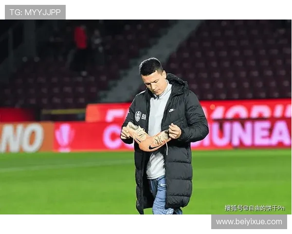 退役足球明星采访内容 退役足球明星采访内容